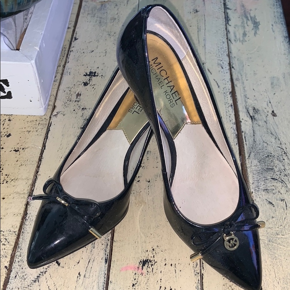 MICHAEL KORR shoes